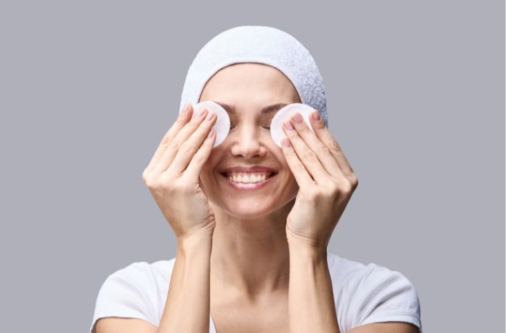 Lady applying Toner as part of her skincare routine